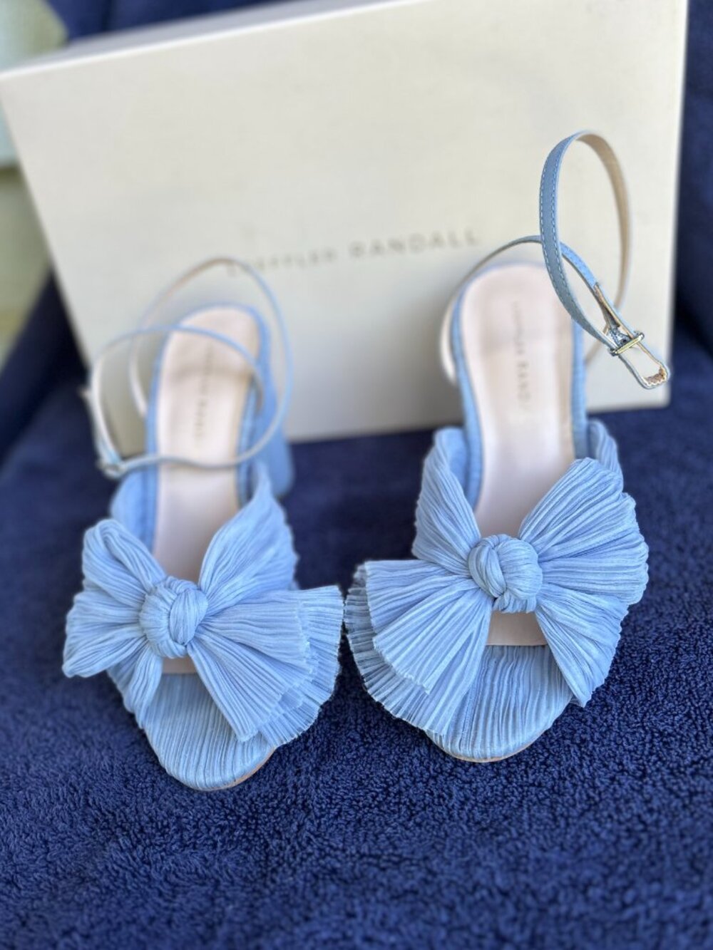 Loeffler Randall  Camellia Blue Pleated Bow Heel Size 7 - Picture 2 of 6